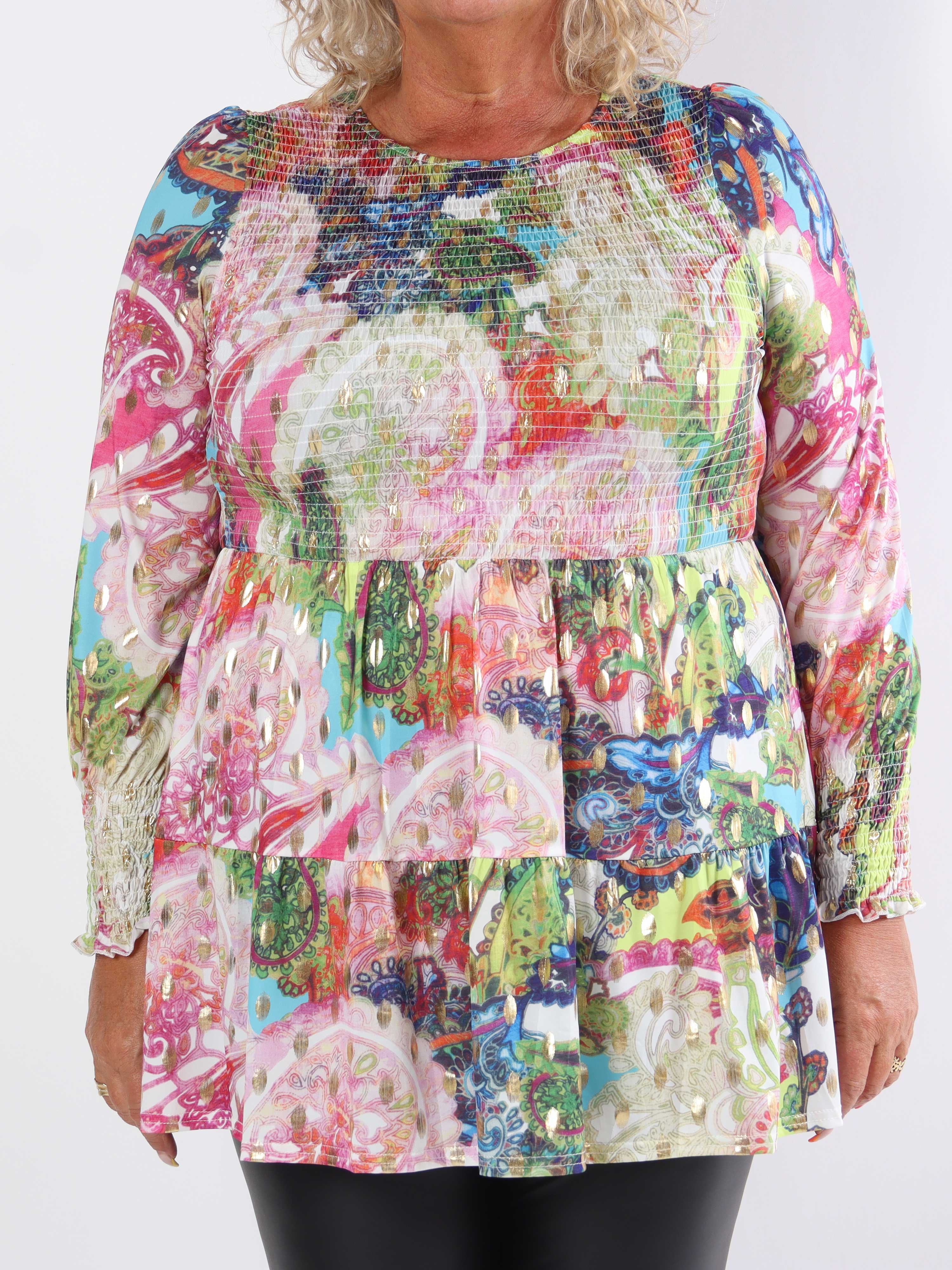 Kelly Elements Shirt - Elastisk plus size bluse med smock henover brystet